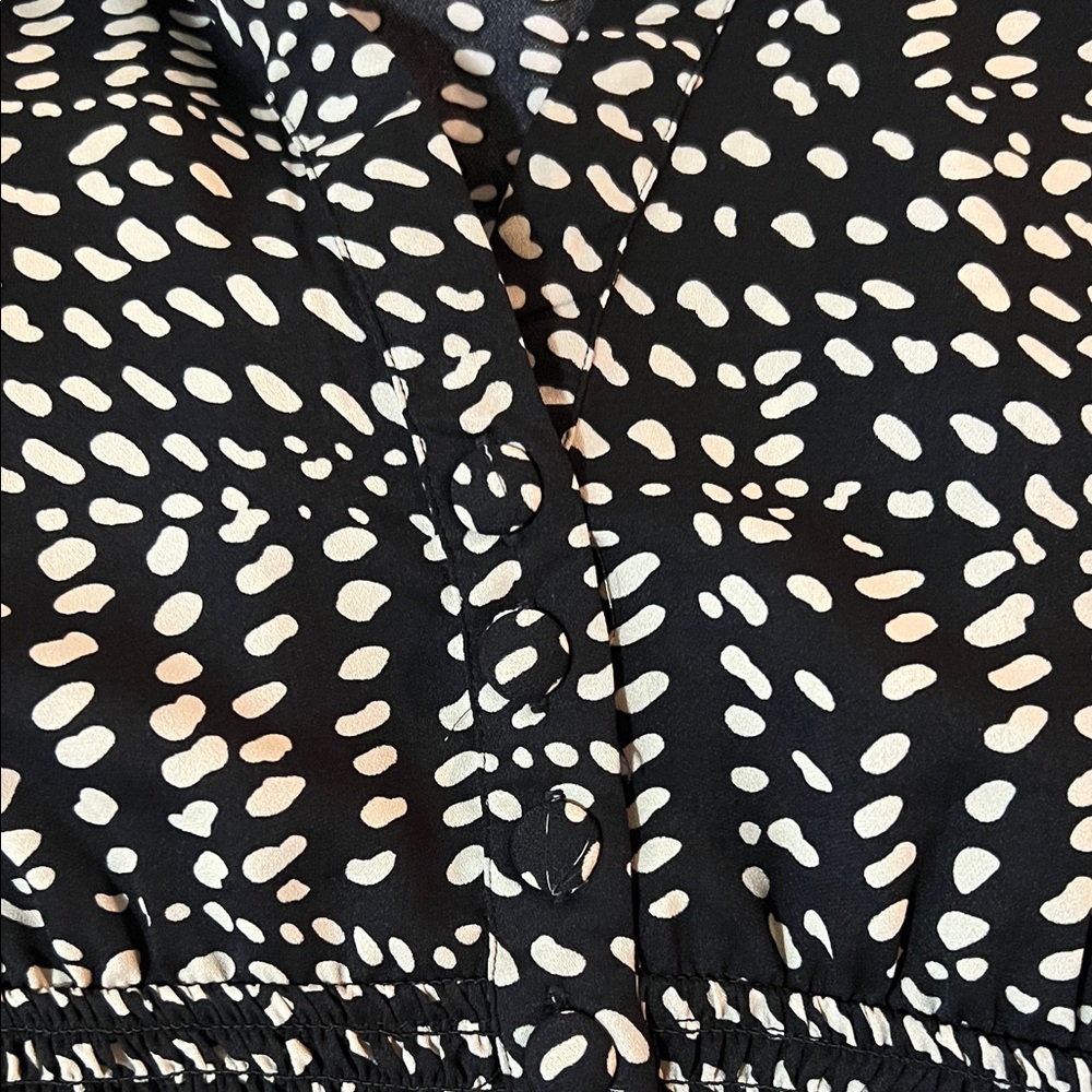 Express Black and White Patterned Top - image 3